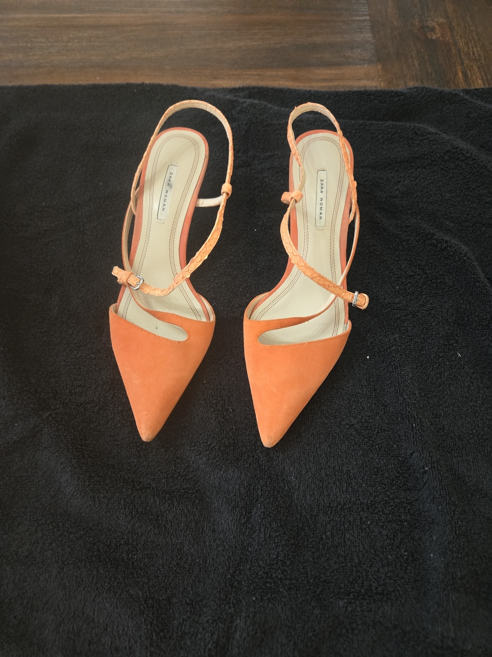Zara  Suede Orange Pointed Toe  Slingback  KItten Heel Size 41